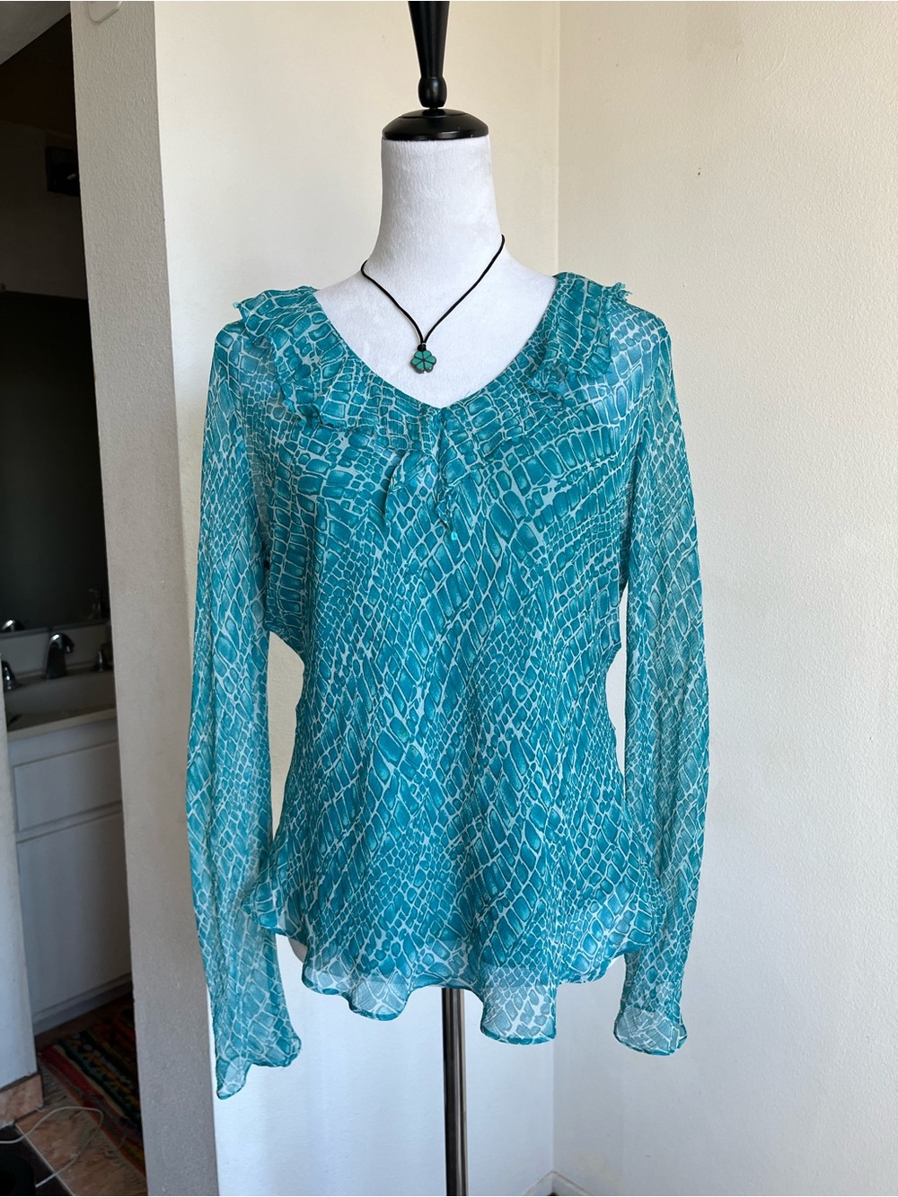 Y2K Turquoise Snake Print Silk Long Sleeve Blouse size 10